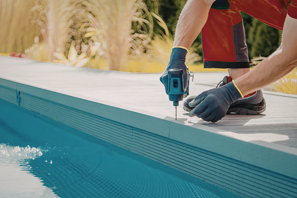 Sécurité piscine : obligations légales en France — guide 2026 — couverture piscine BLEUDOME