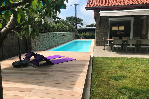 Peut-on marcher sur une terrasse mobile de piscine ? — couverture piscine BLEUDOME